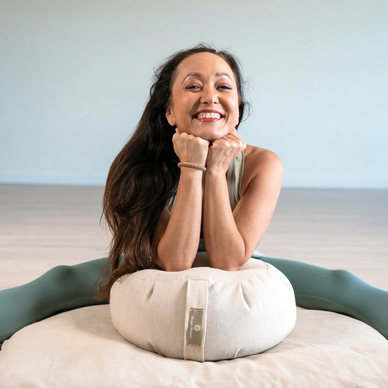 Kino MacGregor Zafu Cushion – Natural Linen