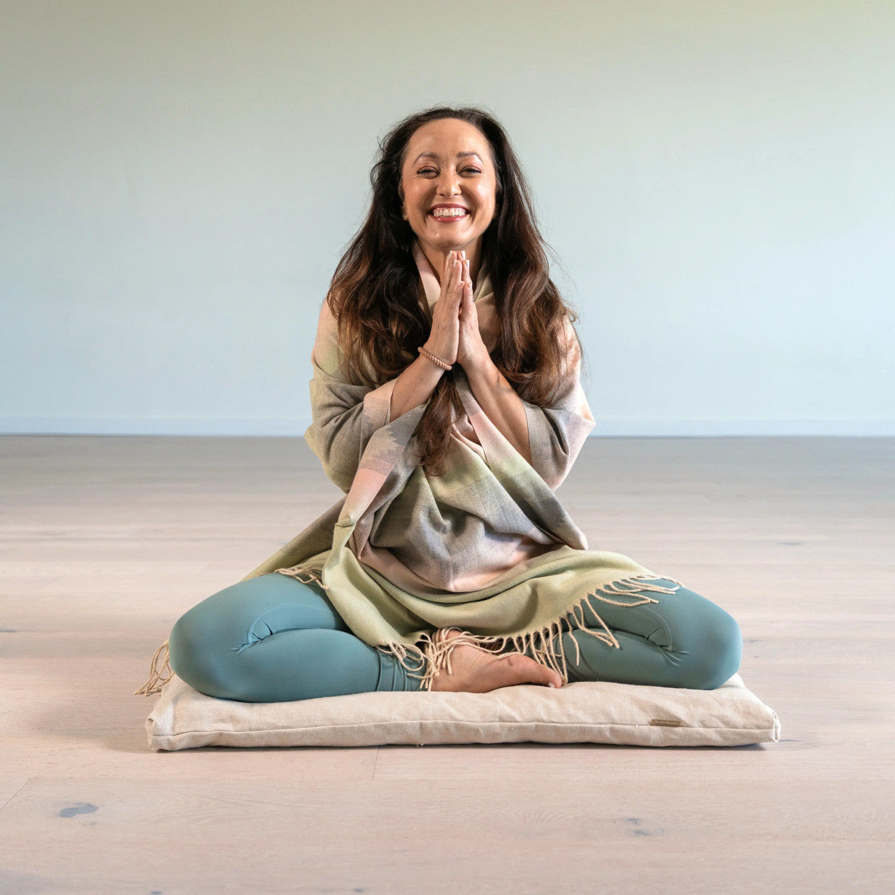 Kino MacGregor Zabuton – Natural Linen